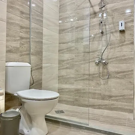 Location With 2bath For 6 Guests *