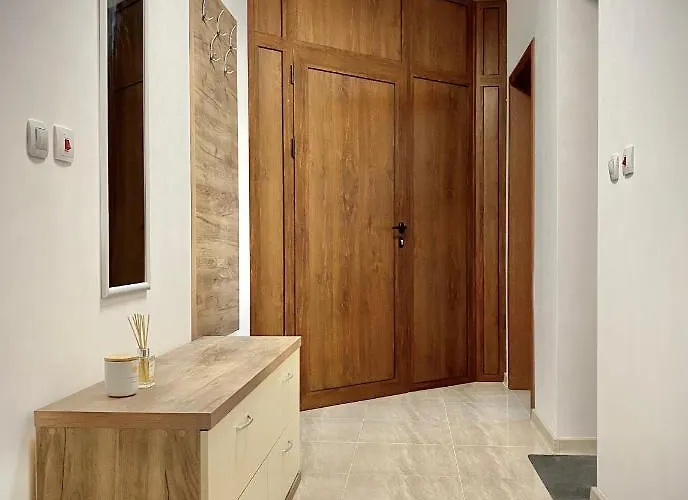 Location With 2bath For 6 Guests Apartament *