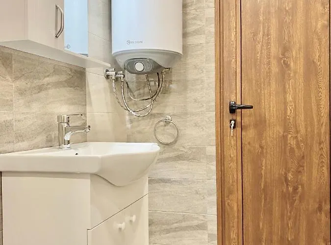 Location With 2bath For 6 Guests Apartament