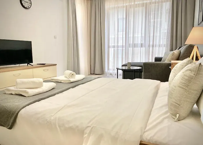 Апартаменты Location With 2bath For 6 Guests *